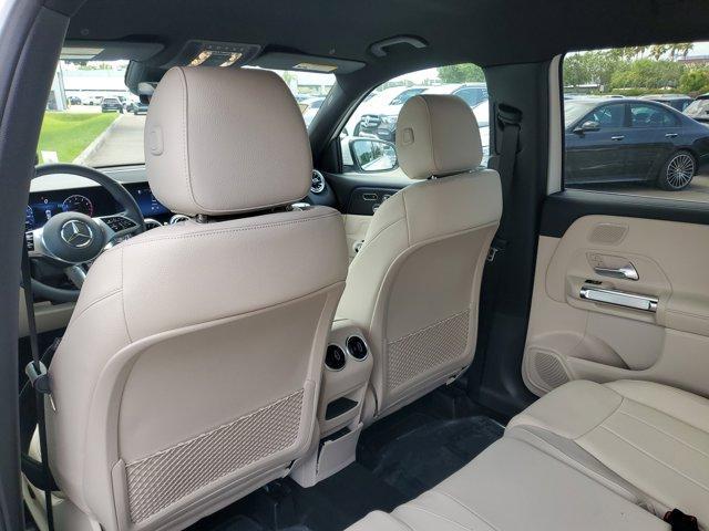 new 2025 Mercedes-Benz GLB 250 car, priced at $48,645