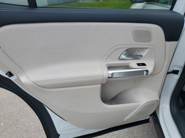 new 2025 Mercedes-Benz GLB 250 car, priced at $48,645