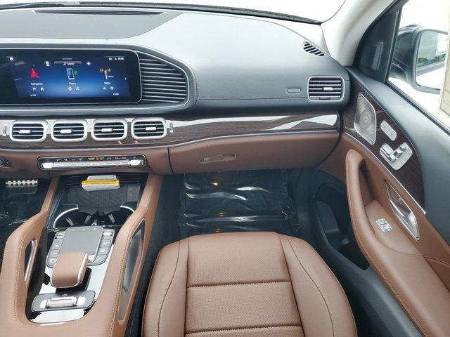 new 2026 Mercedes-Benz GLS 450 car, priced at $99,325