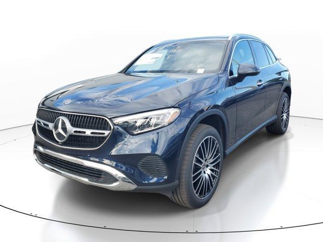 new 2024 Mercedes-Benz GLC 300 car, priced at $56,505