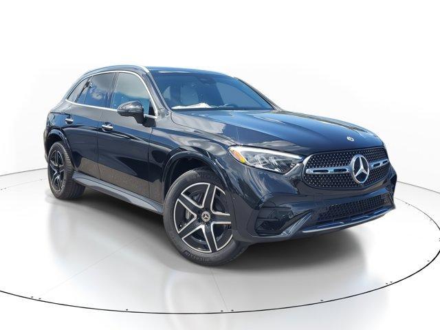 new 2024 Mercedes-Benz GLC 300 car, priced at $58,335