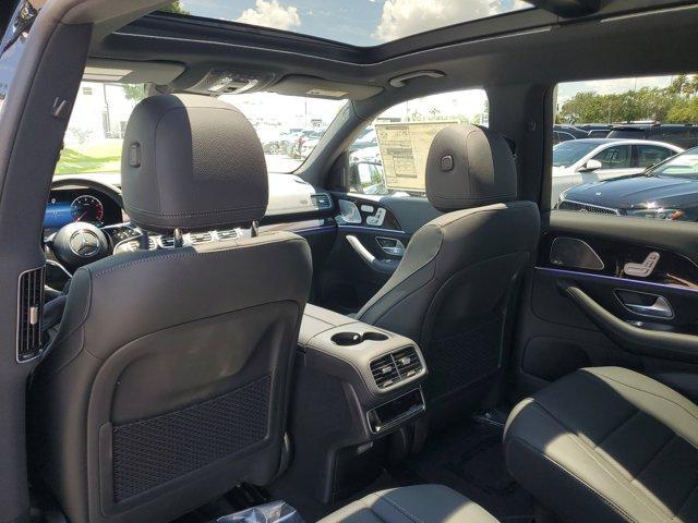 new 2025 Mercedes-Benz GLS 450 car, priced at $92,275