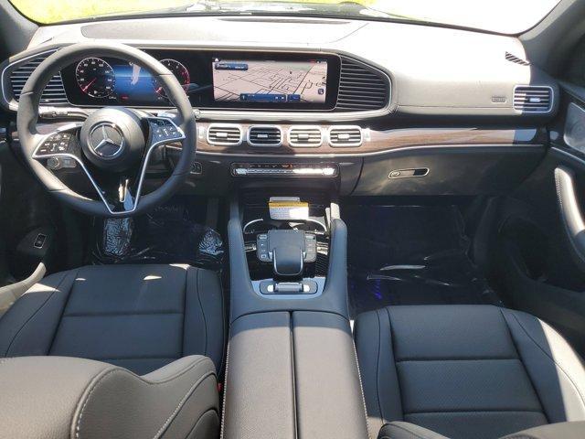 new 2025 Mercedes-Benz GLS 450 car, priced at $92,275