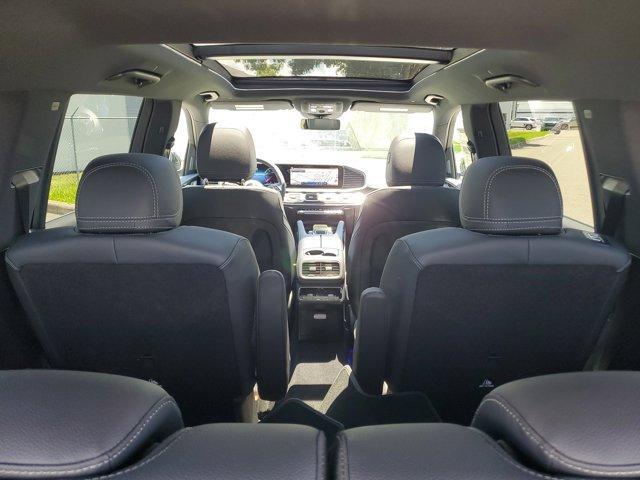 new 2025 Mercedes-Benz GLS 450 car, priced at $92,275