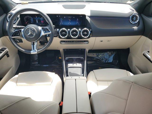 new 2025 Mercedes-Benz GLA 250 car, priced at $48,230