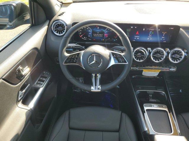 new 2025 Mercedes-Benz GLA 250 car, priced at $46,205