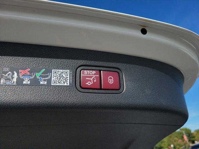 new 2026 Mercedes-Benz GLC 300 car, priced at $60,915