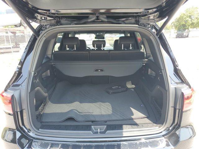 new 2025 Mercedes-Benz GLB 250 car, priced at $48,645