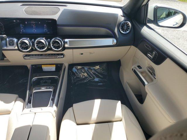 new 2025 Mercedes-Benz GLB 250 car, priced at $47,145