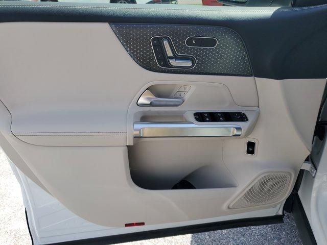 new 2025 Mercedes-Benz GLB 250 car, priced at $47,145