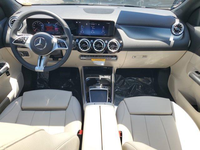new 2025 Mercedes-Benz GLA 250 car, priced at $45,650