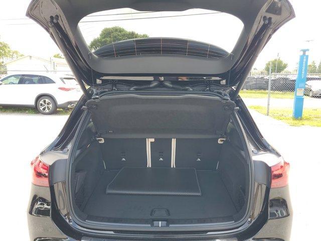 new 2025 Mercedes-Benz GLA 250 car, priced at $46,680