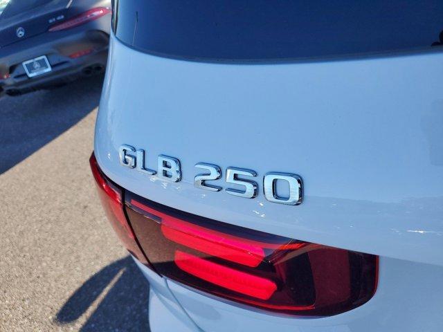 new 2025 Mercedes-Benz GLB 250 car, priced at $47,145