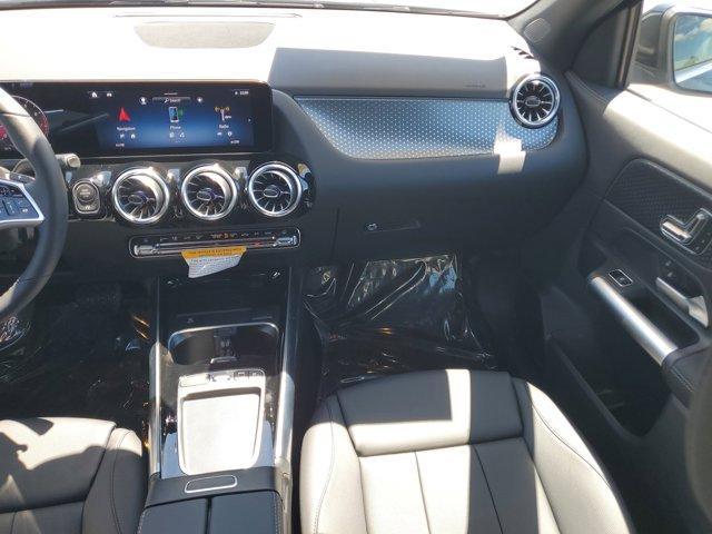 new 2025 Mercedes-Benz GLA 250 car, priced at $45,845