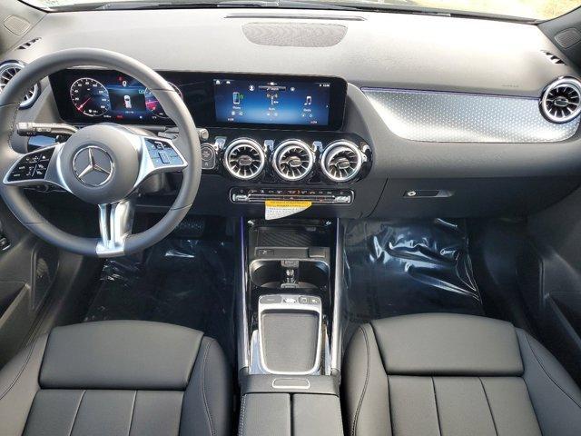 new 2025 Mercedes-Benz GLA 250 car, priced at $45,070