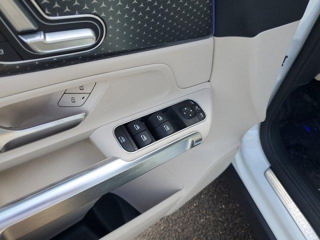 new 2025 Mercedes-Benz GLB 250 car, priced at $47,145