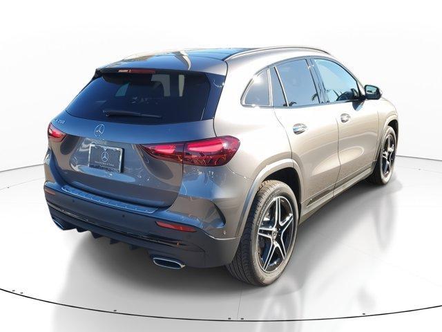 new 2025 Mercedes-Benz GLA 250 car, priced at $54,020