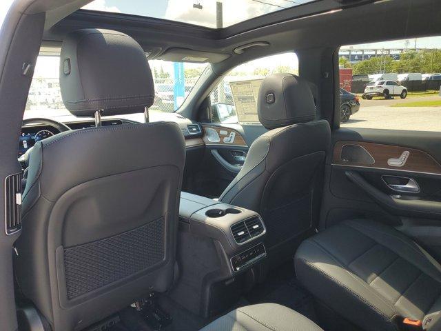 new 2025 Mercedes-Benz GLS 450 car, priced at $95,480
