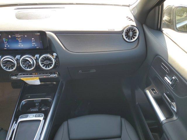 new 2025 Mercedes-Benz GLA 250 car, priced at $46,680