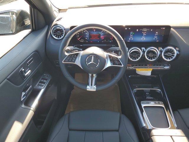 new 2025 Mercedes-Benz GLA 250 car, priced at $46,680