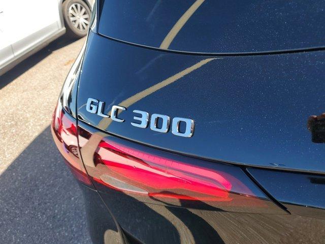 new 2025 Mercedes-Benz GLC 300 car, priced at $52,815