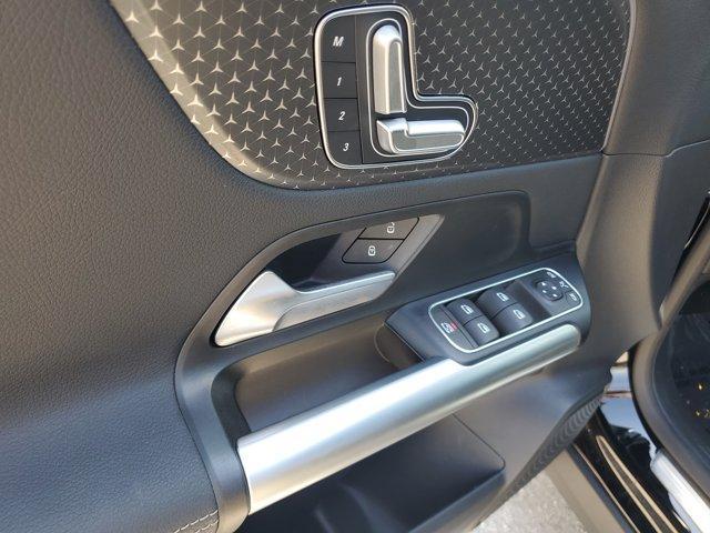 used 2025 Mercedes-Benz GLA 250 car, priced at $39,813
