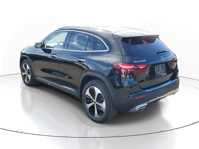 new 2025 Mercedes-Benz GLA 250 car, priced at $49,595