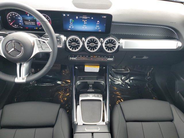 new 2025 Mercedes-Benz GLB 250 car, priced at $47,145