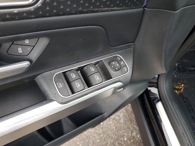 new 2025 Mercedes-Benz GLB 250 car, priced at $47,145