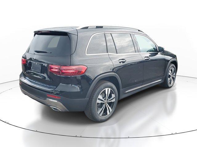 new 2025 Mercedes-Benz GLB 250 car, priced at $47,145