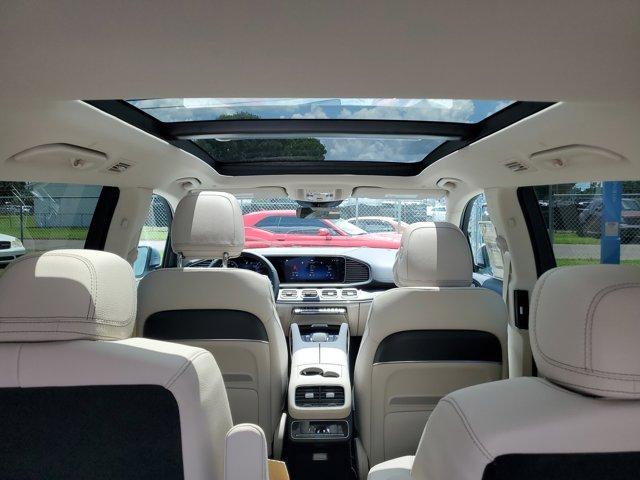new 2025 Mercedes-Benz GLS 450 car, priced at $97,315