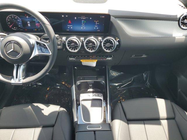new 2025 Mercedes-Benz GLA 250 car, priced at $45,845