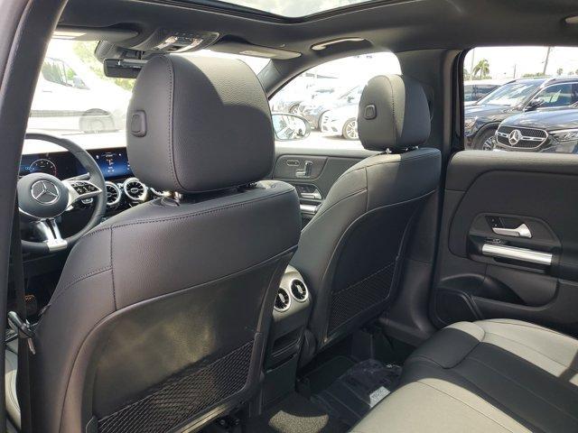 new 2025 Mercedes-Benz GLA 250 car, priced at $46,680