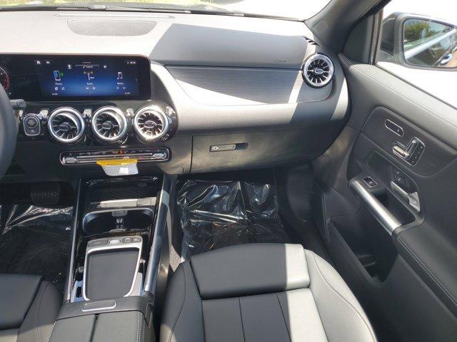 new 2025 Mercedes-Benz GLA 250 car, priced at $46,680