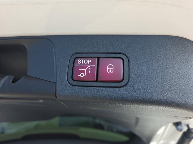 used 2023 Mercedes-Benz GLB 250 car, priced at $35,029