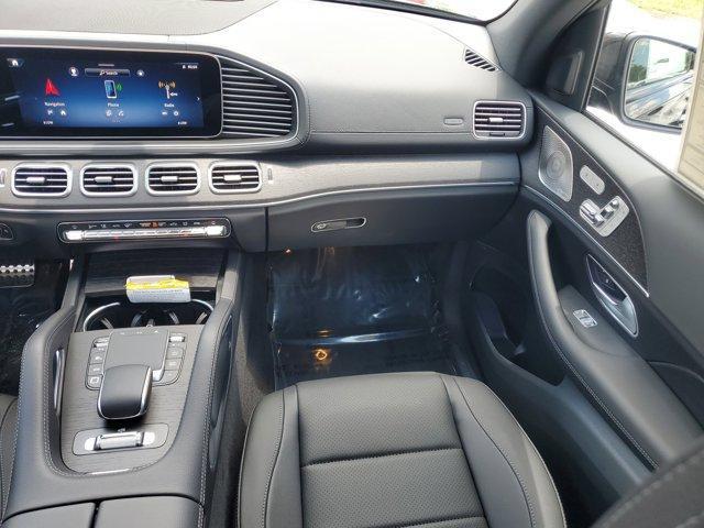 new 2025 Mercedes-Benz GLS 450 car, priced at $97,415