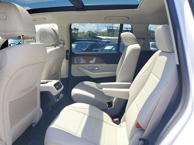 new 2025 Mercedes-Benz GLS 450 car, priced at $96,815