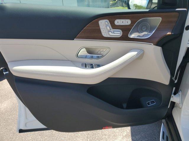 new 2025 Mercedes-Benz GLS 450 car, priced at $96,815