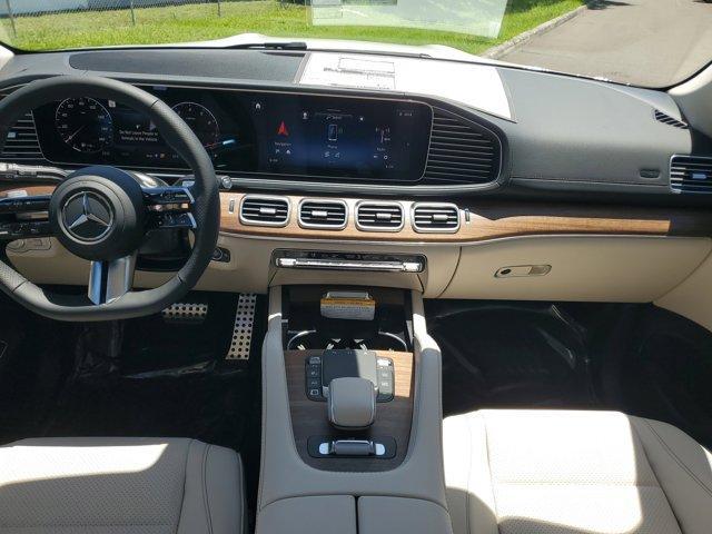 new 2025 Mercedes-Benz GLS 450 car, priced at $96,815