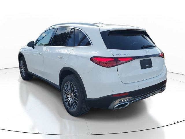 new 2025 Mercedes-Benz GLC 300 car, priced at $51,385