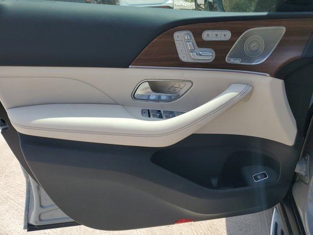 new 2025 Mercedes-Benz GLS 450 car, priced at $102,545