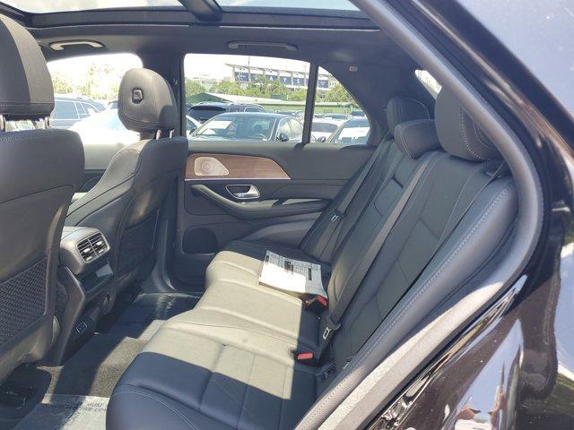 new 2025 Mercedes-Benz GLE 450 car, priced at $81,245