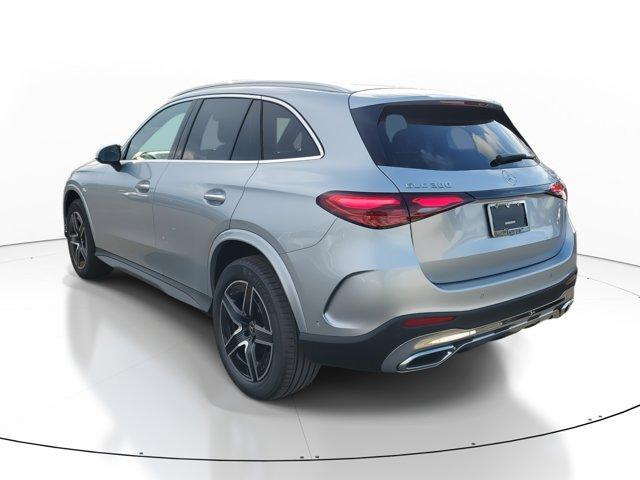 new 2025 Mercedes-Benz GLC 300 car, priced at $56,885