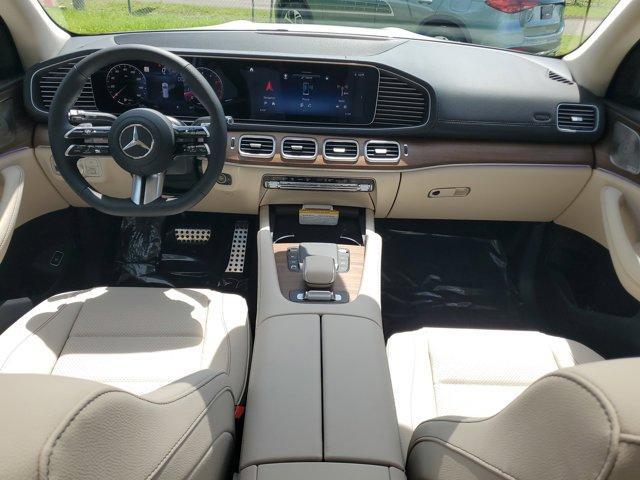 new 2025 Mercedes-Benz GLS 450 car, priced at $96,815