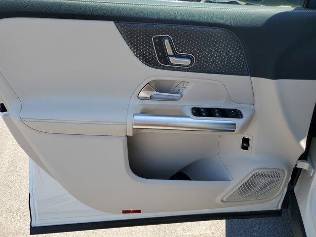 new 2025 Mercedes-Benz GLA 250 car, priced at $44,345