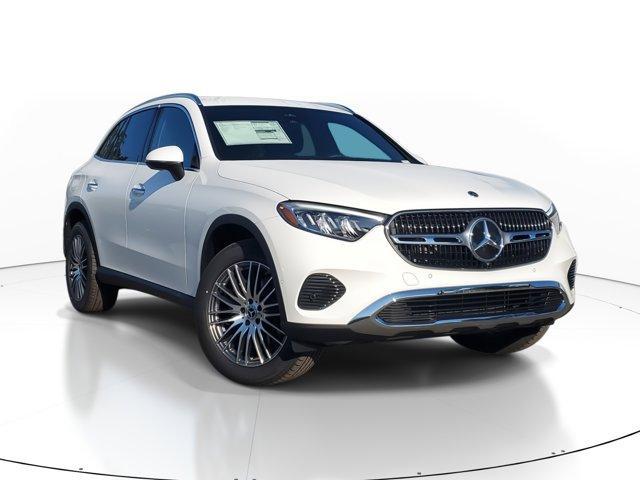 new 2025 Mercedes-Benz GLC 300 car, priced at $51,385