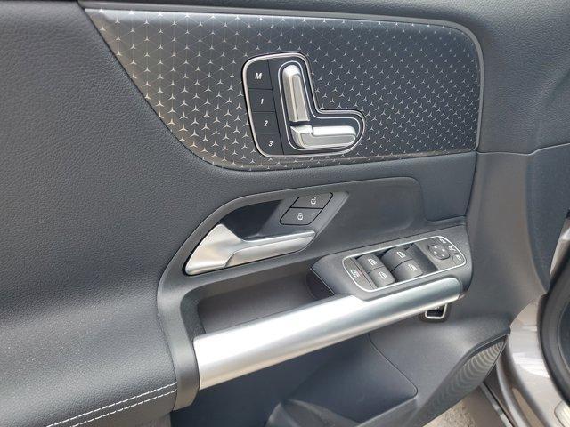 used 2025 Mercedes-Benz GLA 250 car, priced at $39,400