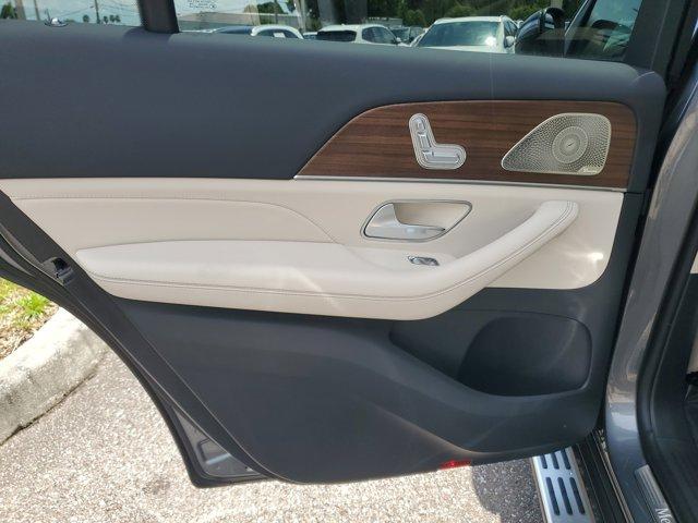 new 2025 Mercedes-Benz GLS 450 car, priced at $95,685