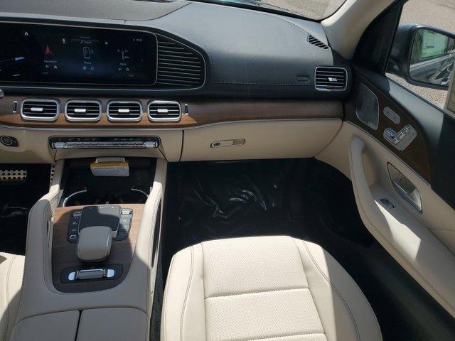 new 2025 Mercedes-Benz GLS 450 car, priced at $95,685