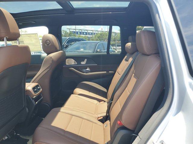 new 2025 Mercedes-Benz GLS 450 car, priced at $97,215